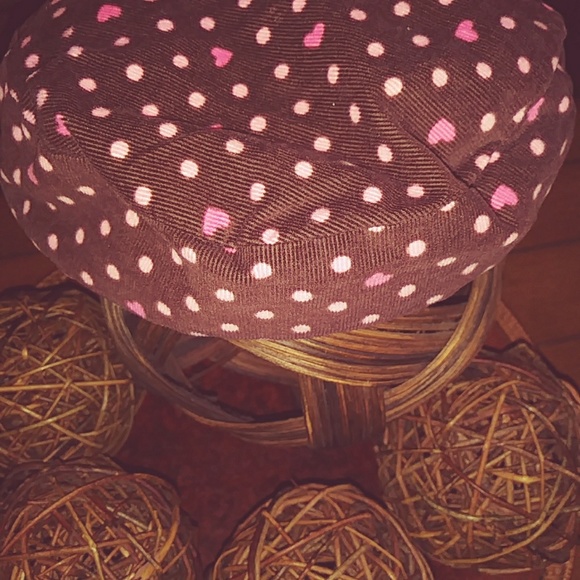 Toddler Girls Corduroy Tam Hat - Picture 3 of 4